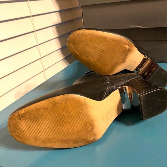 Black and metal boots - Picture 5 of 7